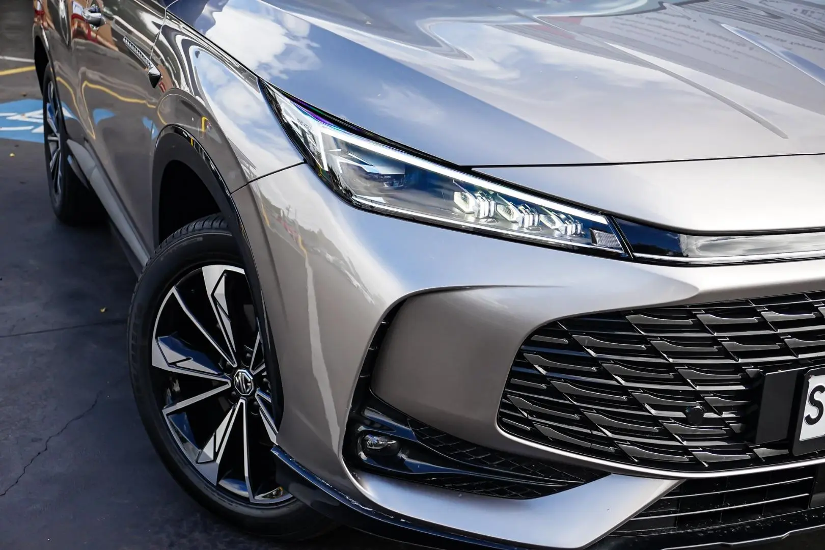 2024 MG HS Gallery Image 12