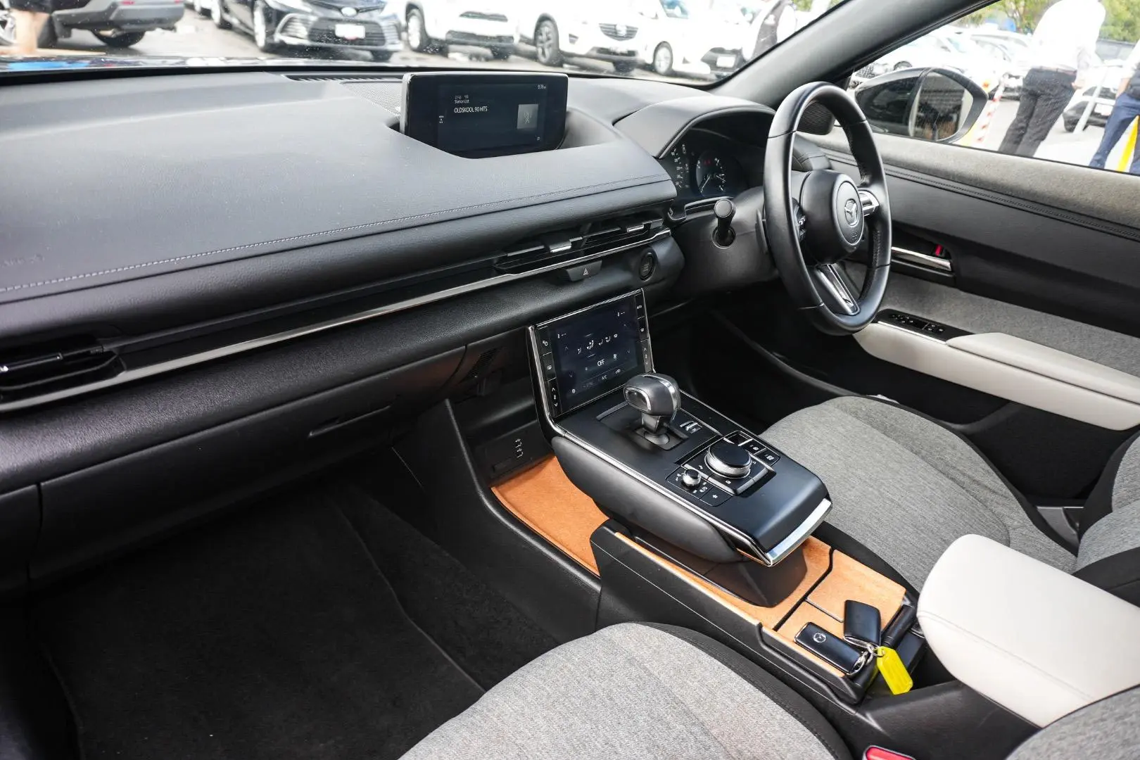 2021 Mazda MX-30 Gallery Image 11