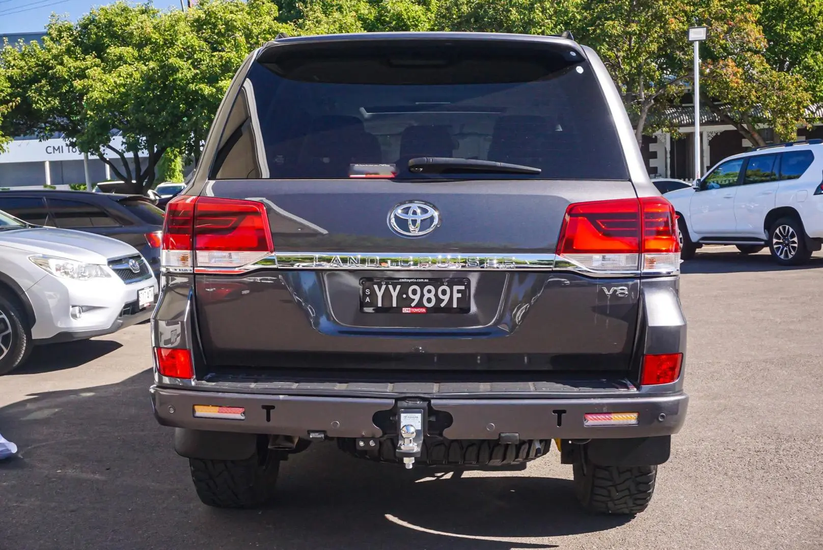 2016 Toyota Landcruiser Gallery Image 6