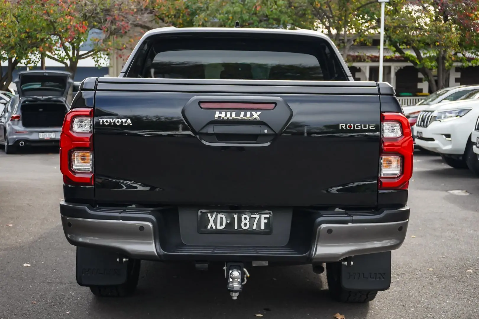 2022 Toyota Hilux Gallery Image 6