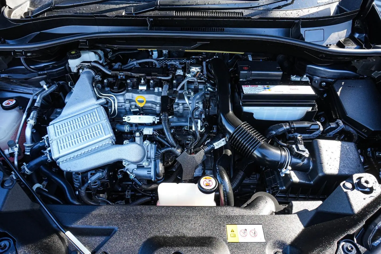 2020 Toyota C-HR Gallery Image 24