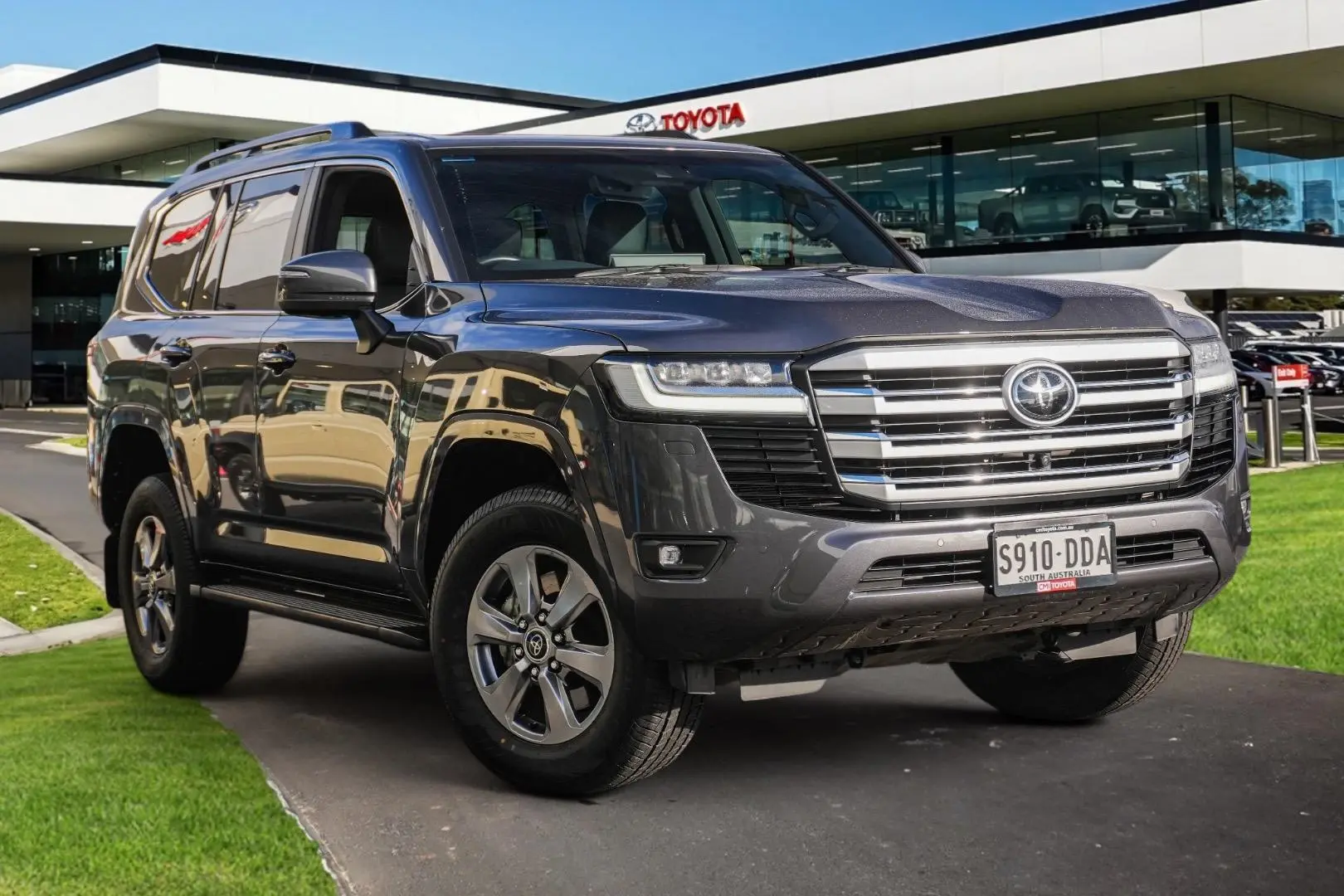 2024 Toyota Landcruiser Image