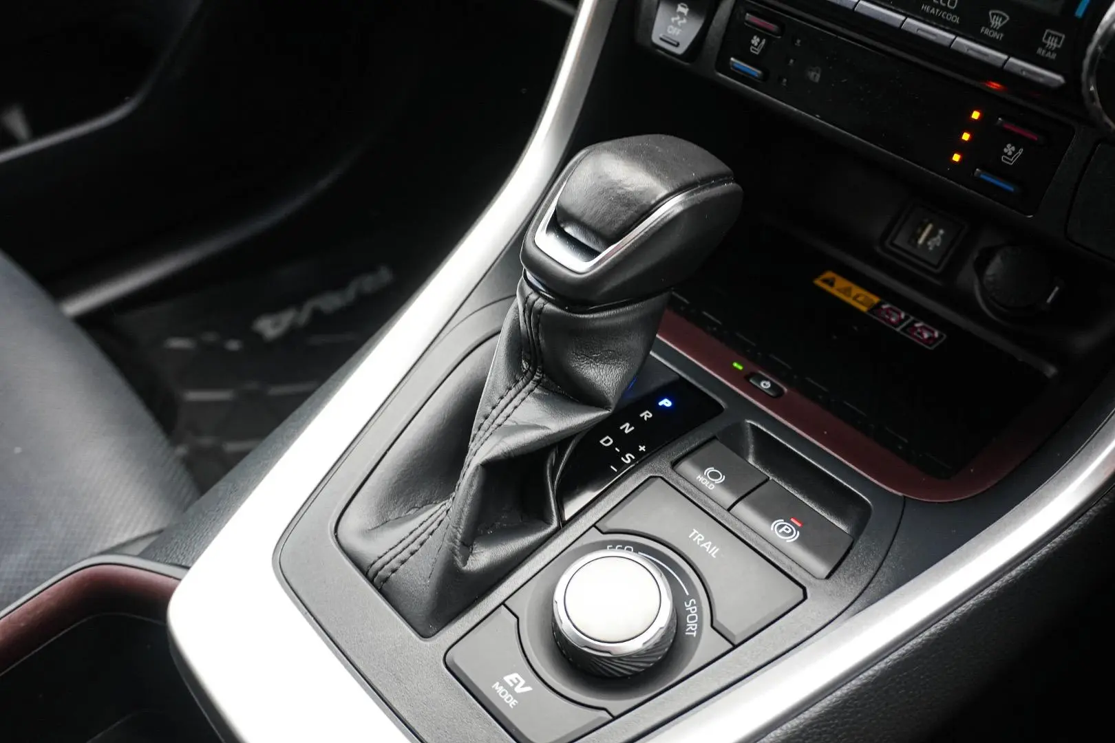 2023 Toyota RAV4 Gallery Image 18
