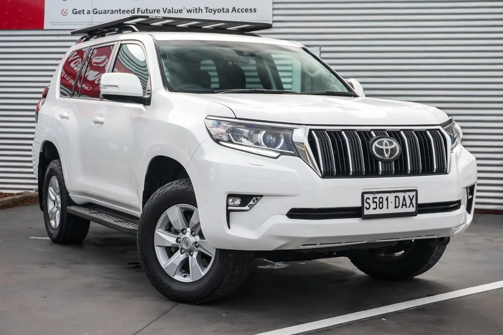 2021 Toyota Landcruiser Prado Gallery Image 2
