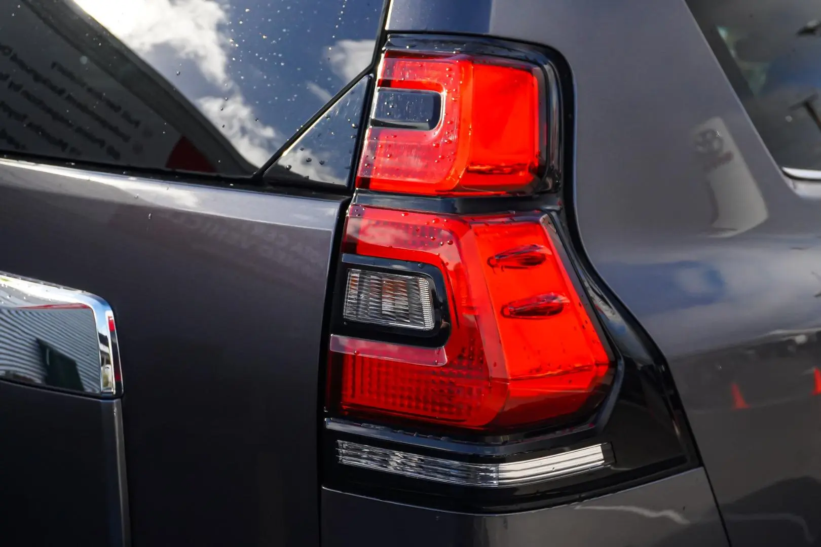 2021 Toyota Landcruiser Prado Gallery Image 14
