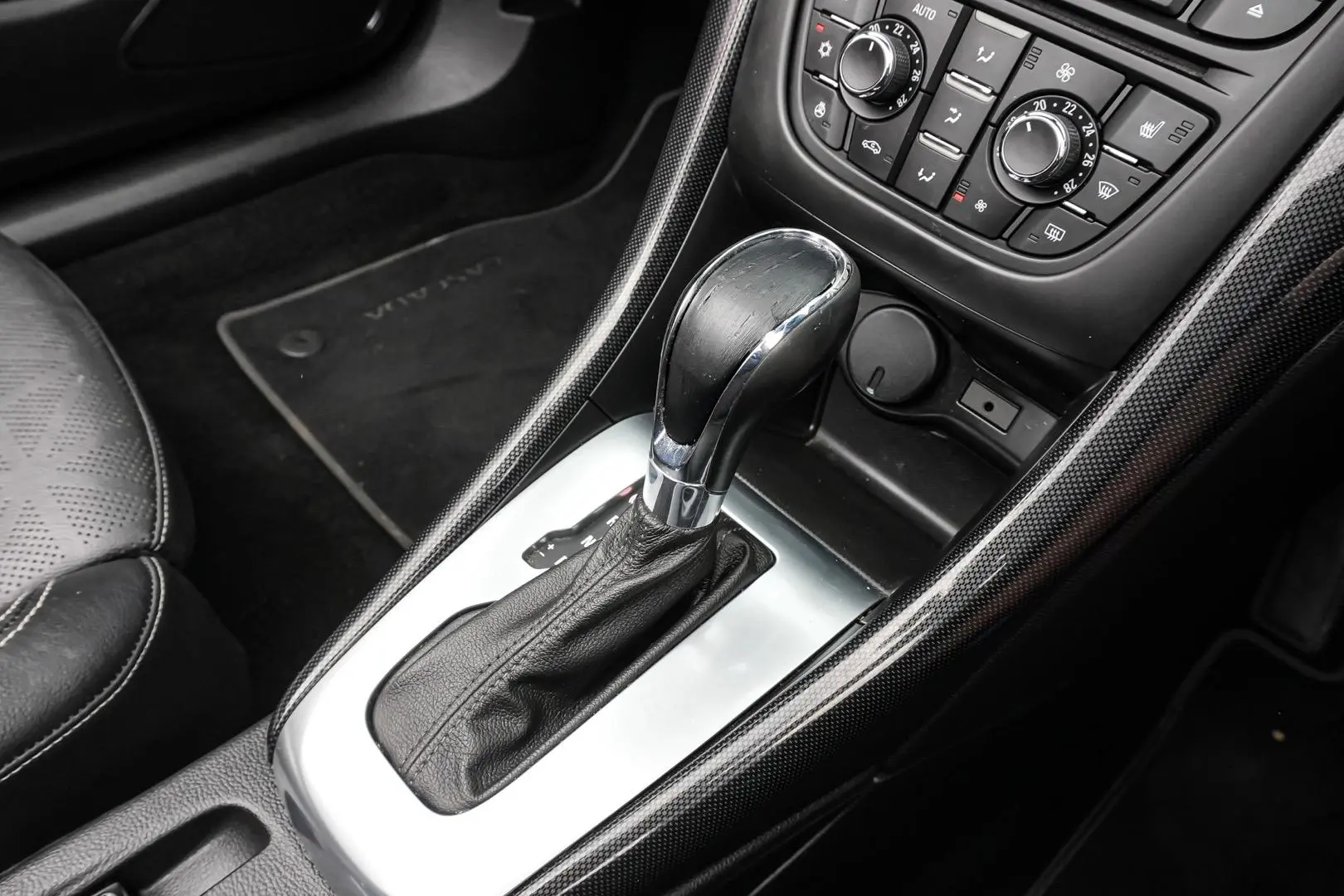 2015 Holden Cascada Gallery Image 20