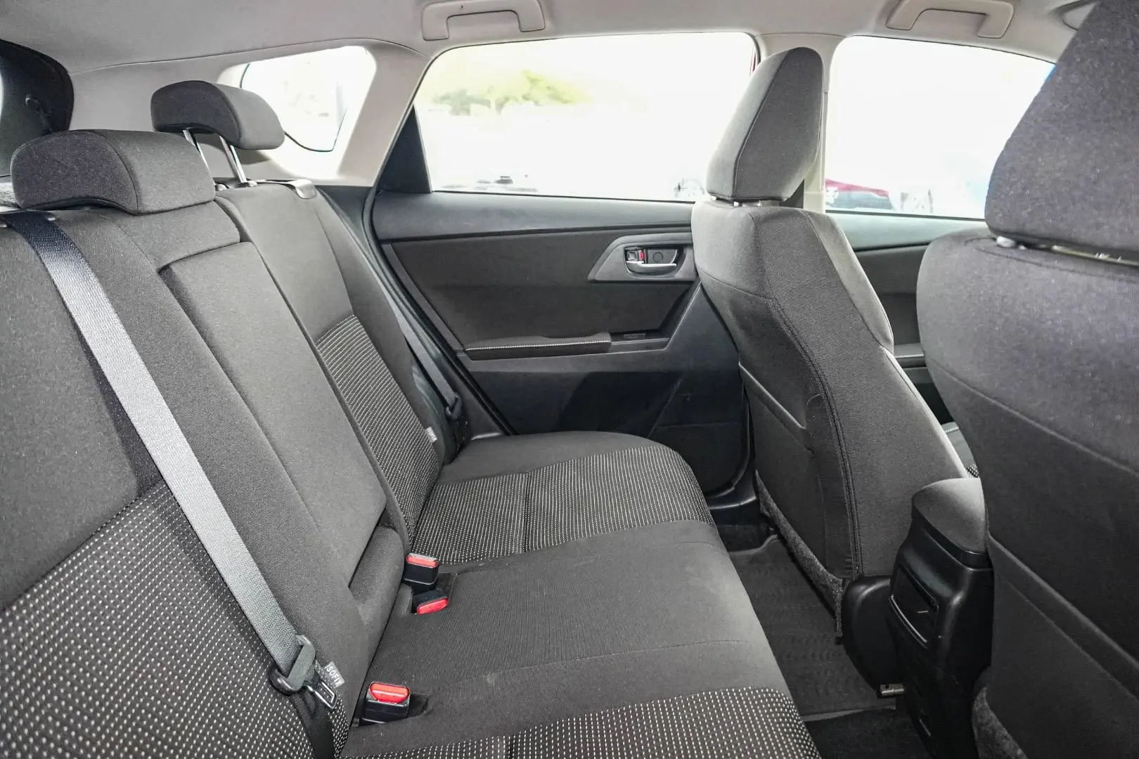 2016 Toyota Corolla Gallery Image 9