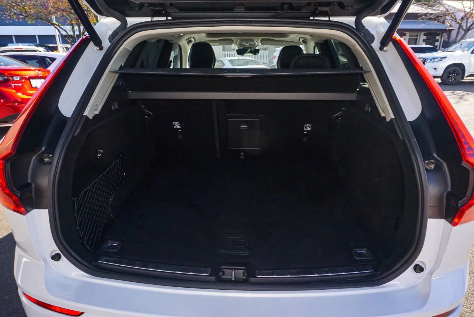 2023 Volvo XC60 Gallery Image 11