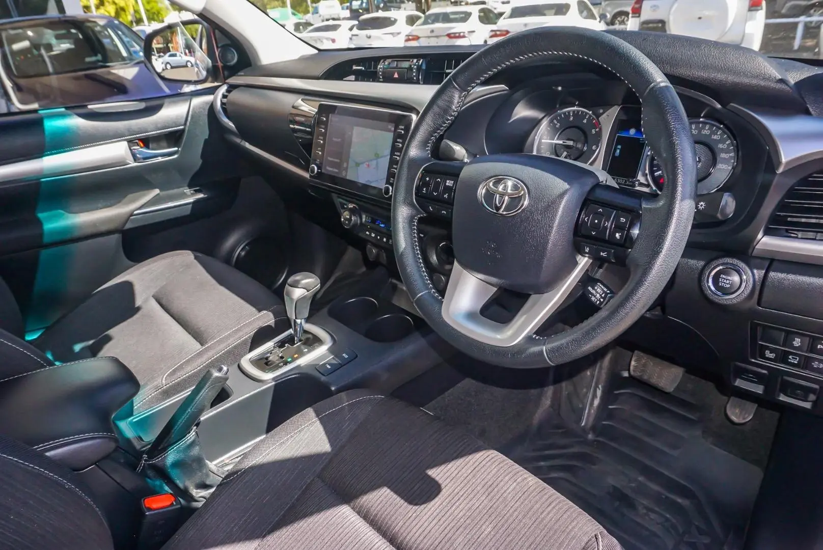 2023 Toyota Hilux Gallery Image 6