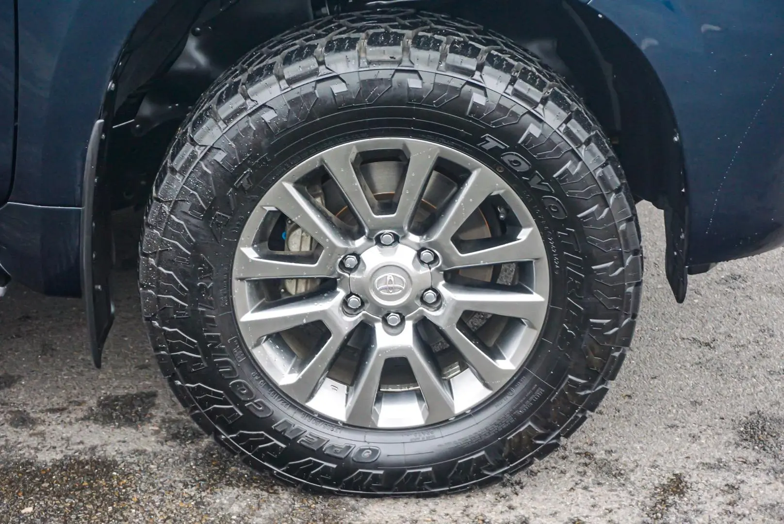 2020 Toyota Landcruiser Prado Gallery Image 12