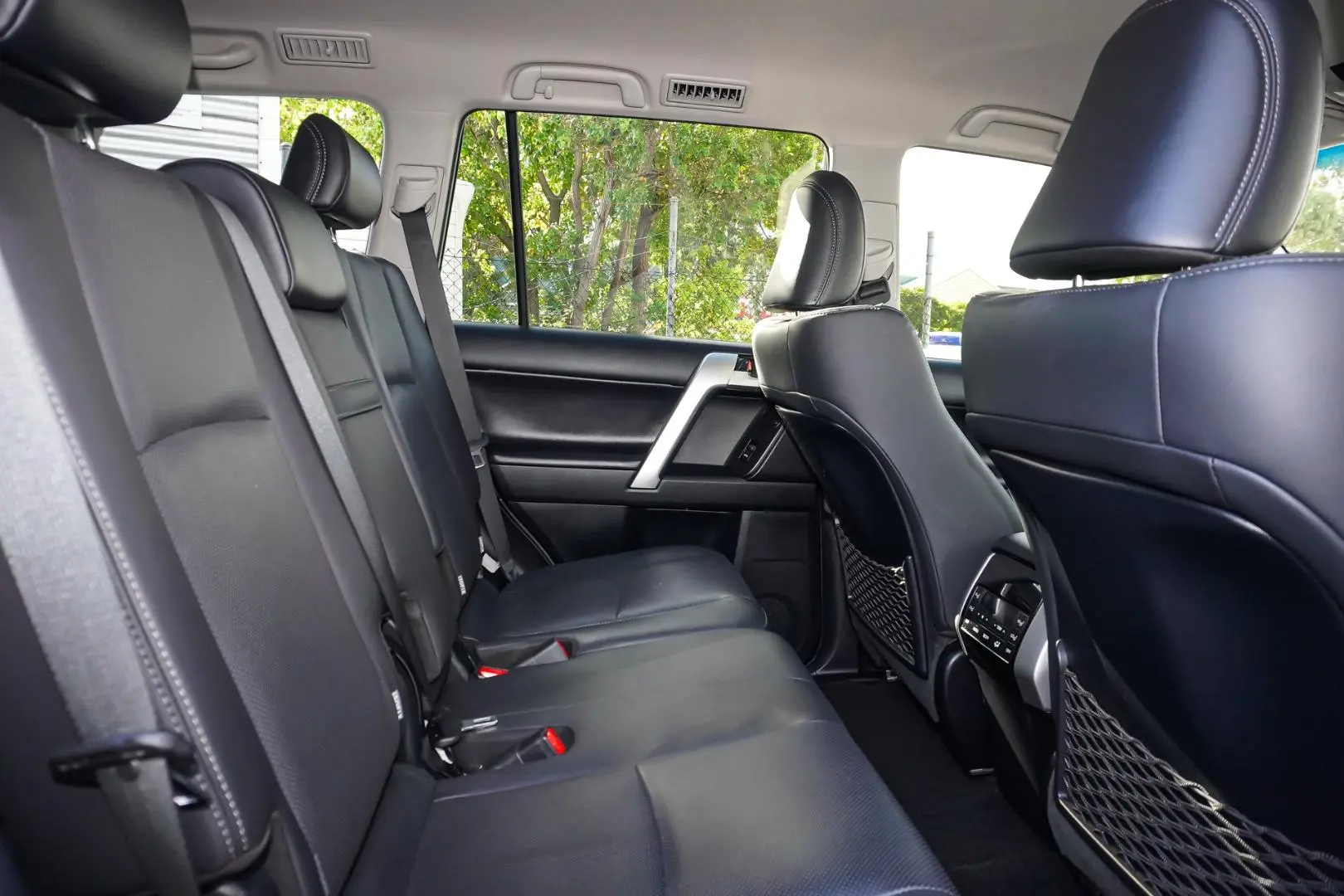 2021 Toyota Landcruiser Prado Gallery Image 8