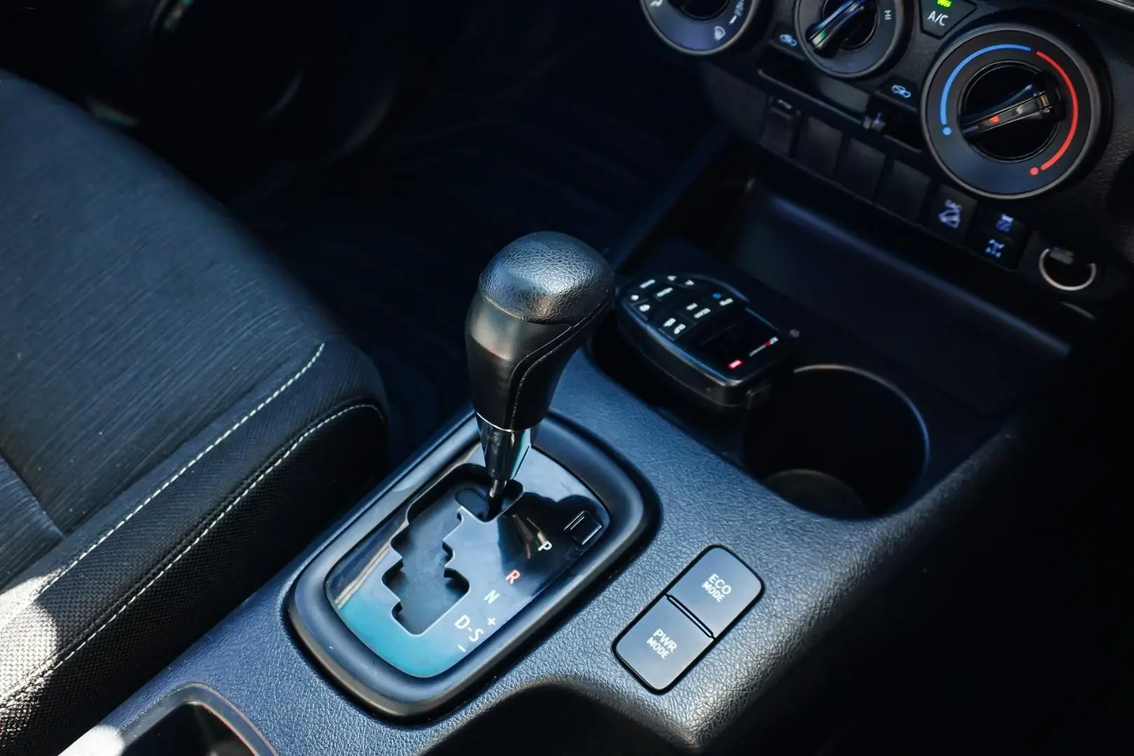 2021 Toyota Hilux Gallery Image 21