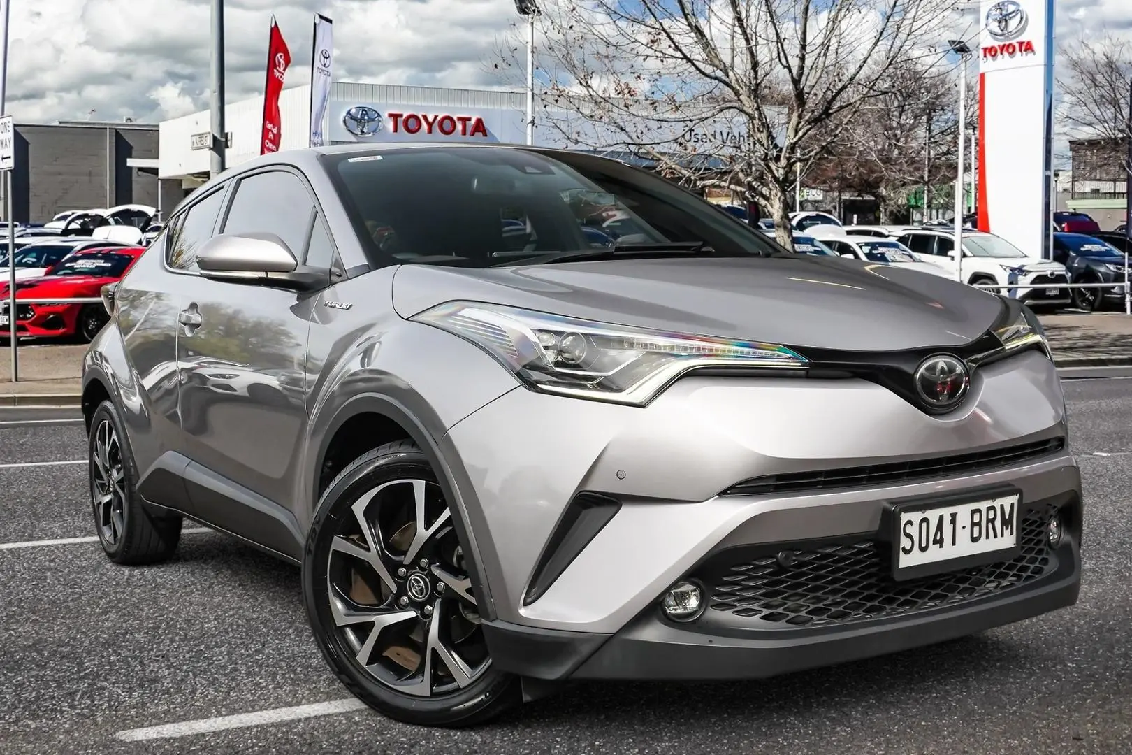 2017 Toyota C-HR Gallery Image 1