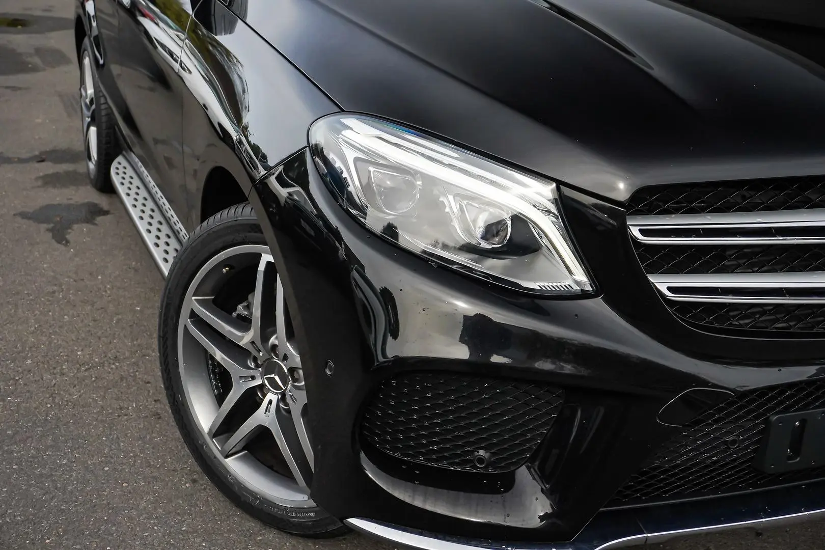 2017 Mercedes-Benz GLE-Class Gallery Image 11