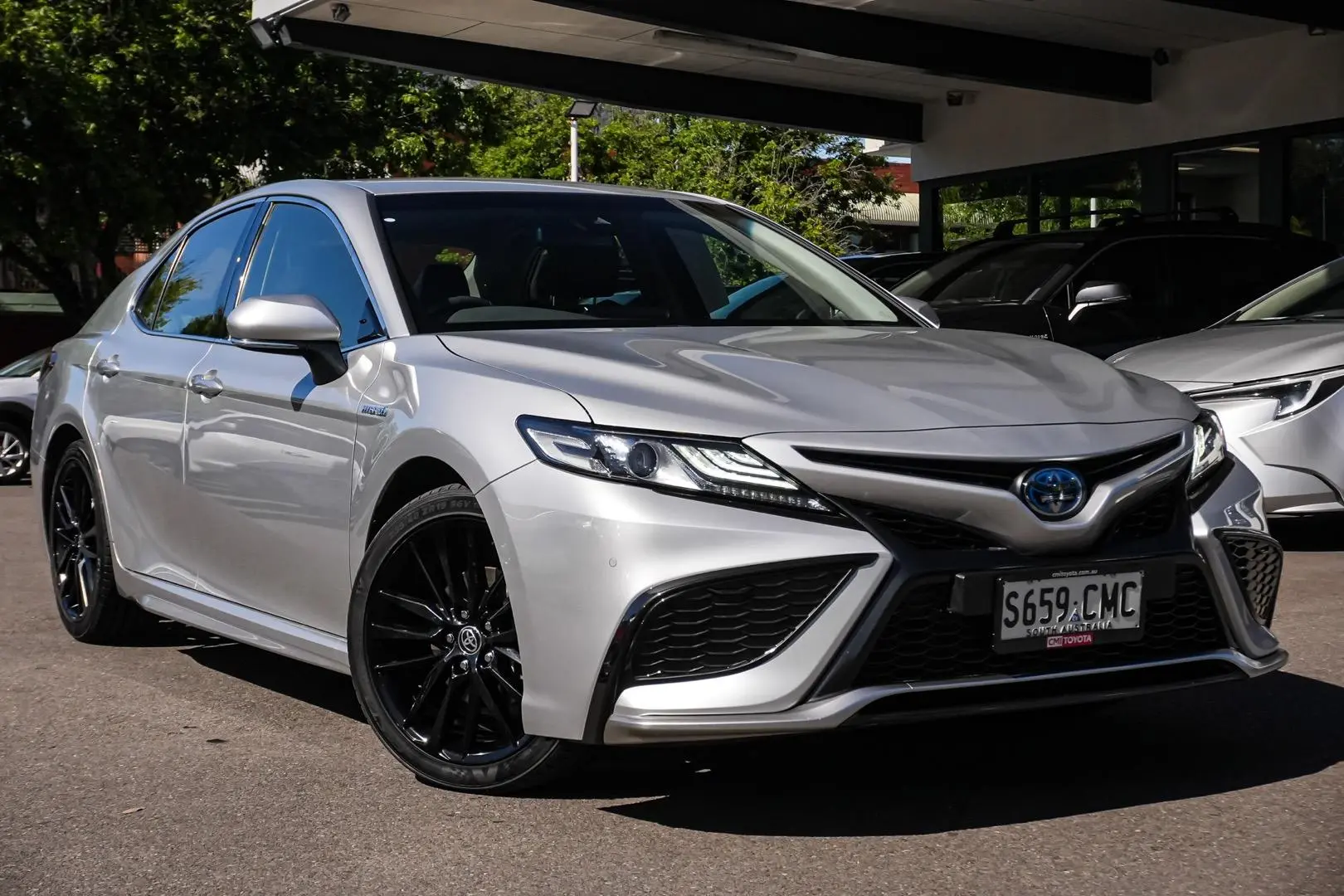 2021 Toyota Camry Gallery Image 2