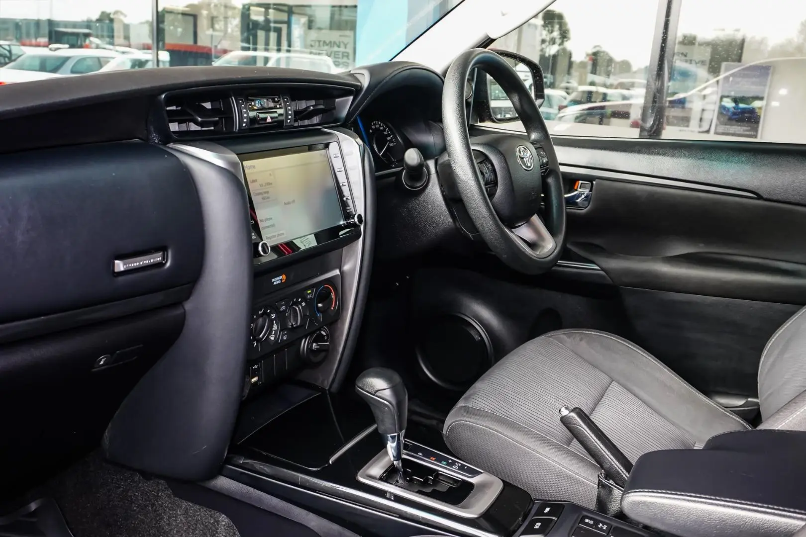 2022 Toyota Fortuner Gallery Image 11