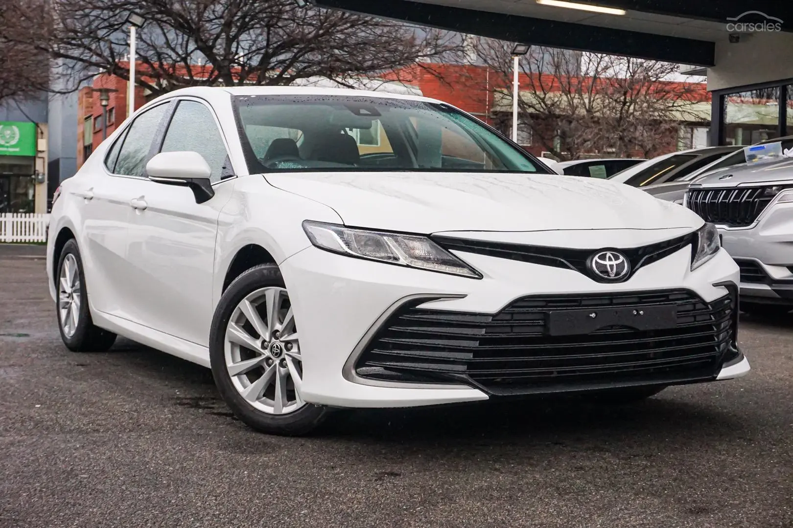 2022 Toyota Camry Image 2