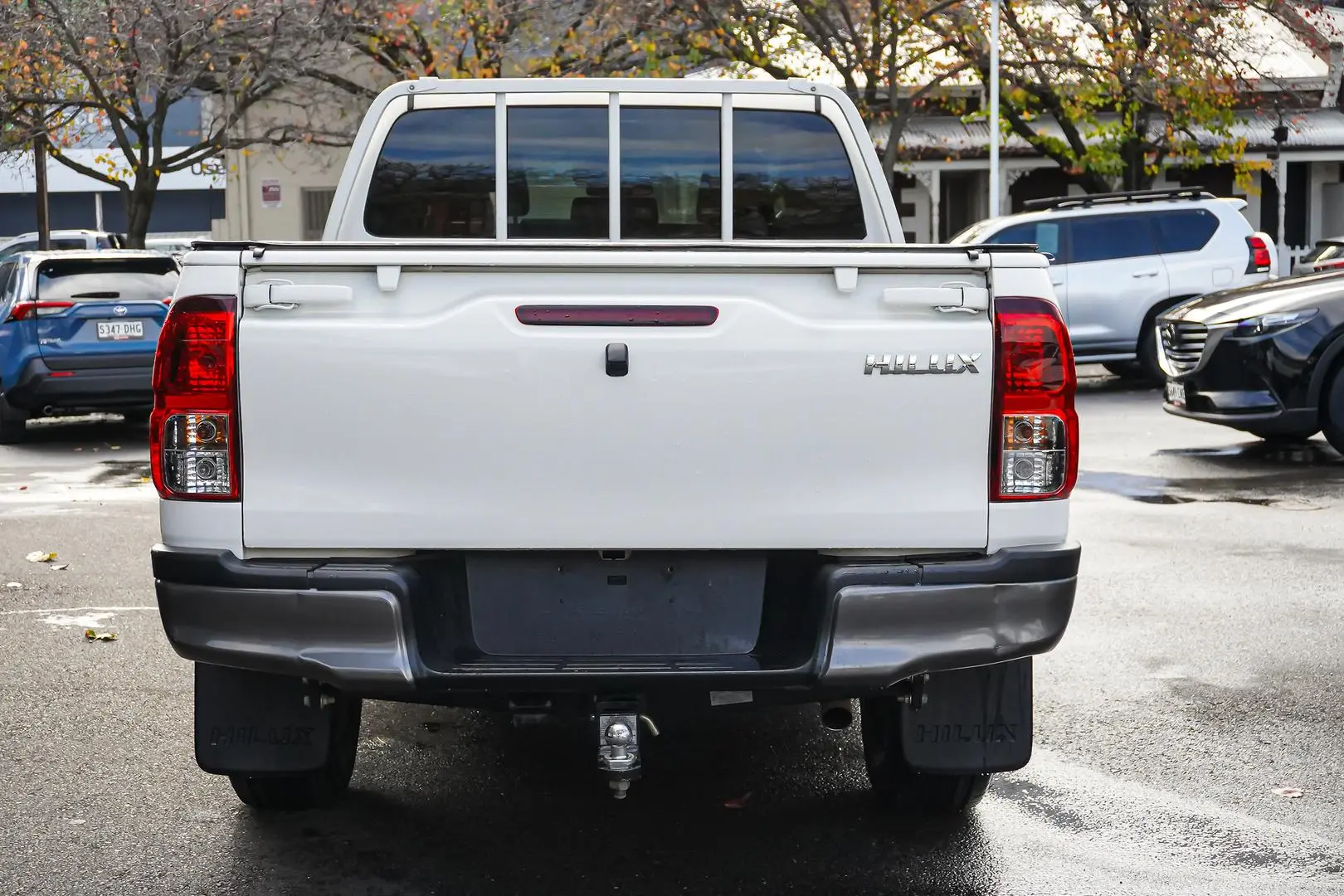 2019 Toyota Hilux Gallery Image 5