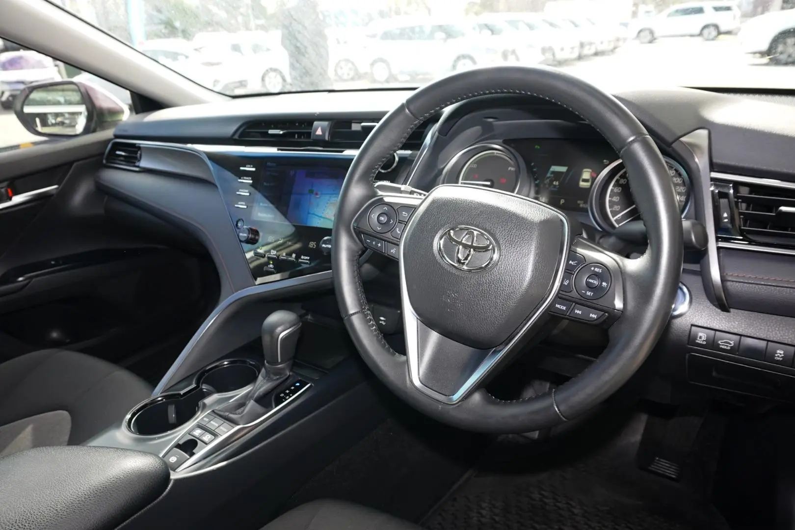 2019 Toyota Camry Gallery Image 7