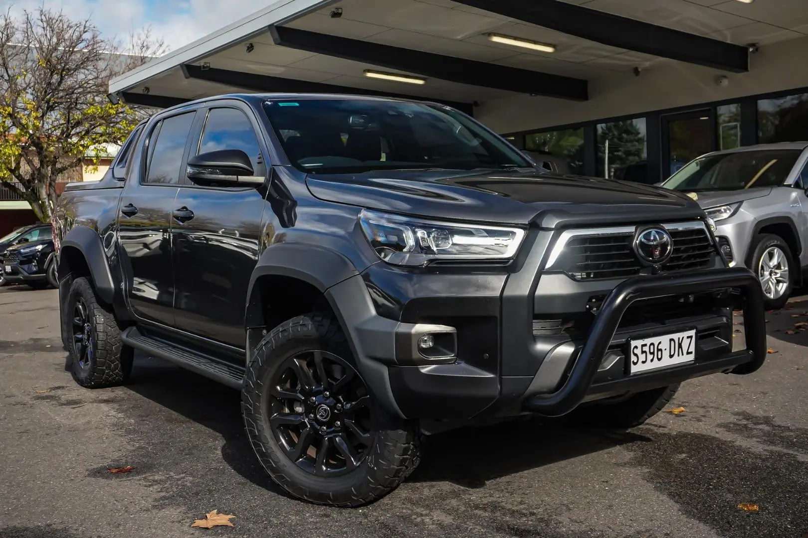 2023 Toyota Hilux Gallery Image 2