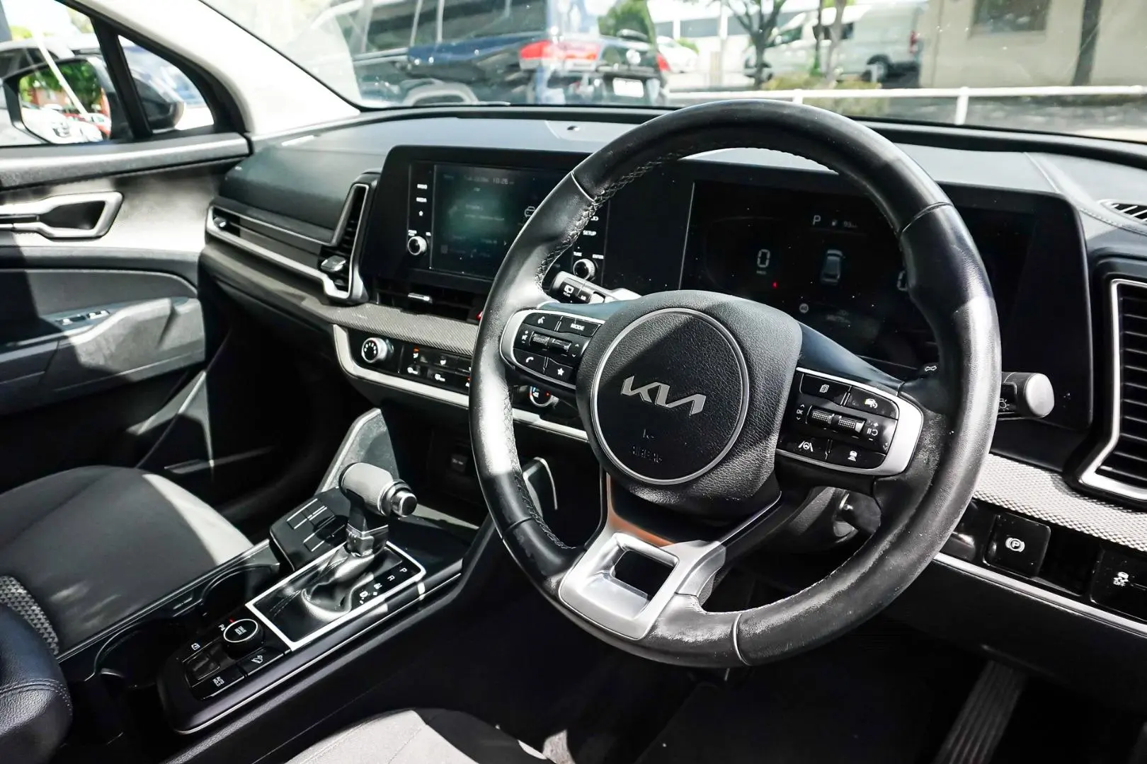 2022 Kia Sportage Gallery Image 6