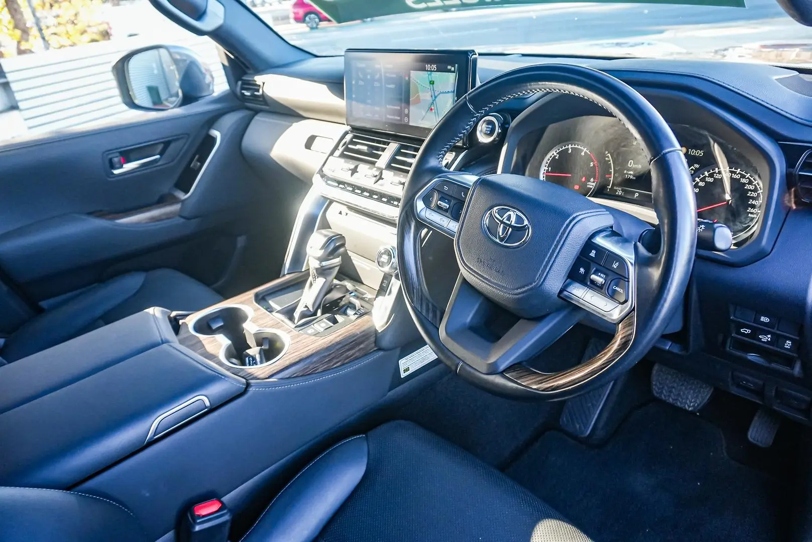 2021 Toyota Landcruiser Gallery Image 6