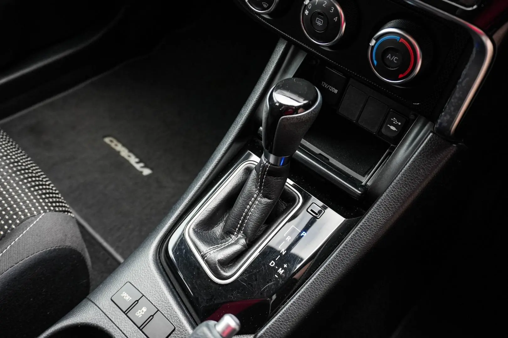 2016 Toyota Corolla Gallery Image 18