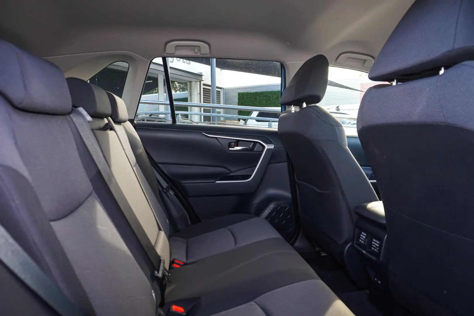 2024 Toyota RAV4 Gallery Image 8