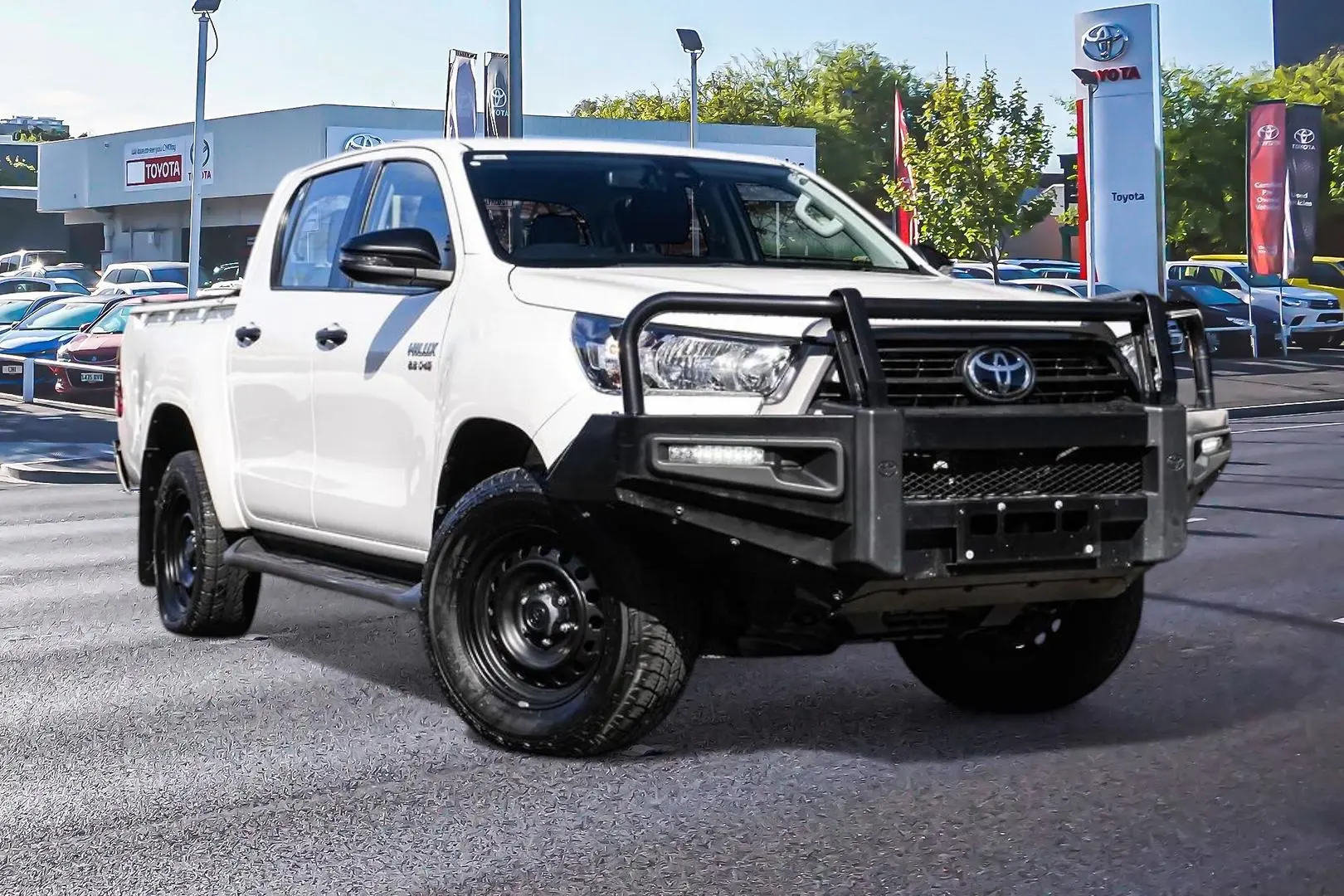 2022 Toyota Hilux Gallery Image 1