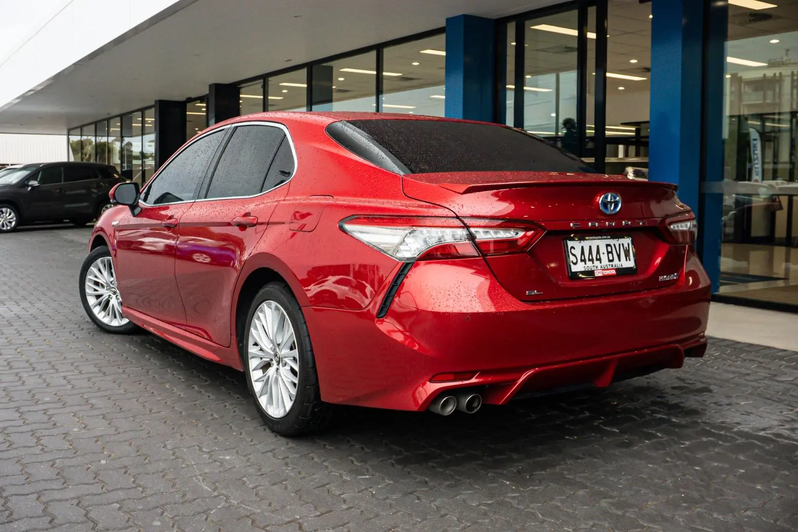 2018 Toyota Camry Gallery Image 3