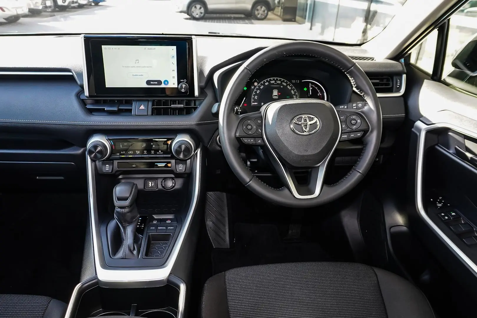 2024 Toyota RAV4 Gallery Image 8