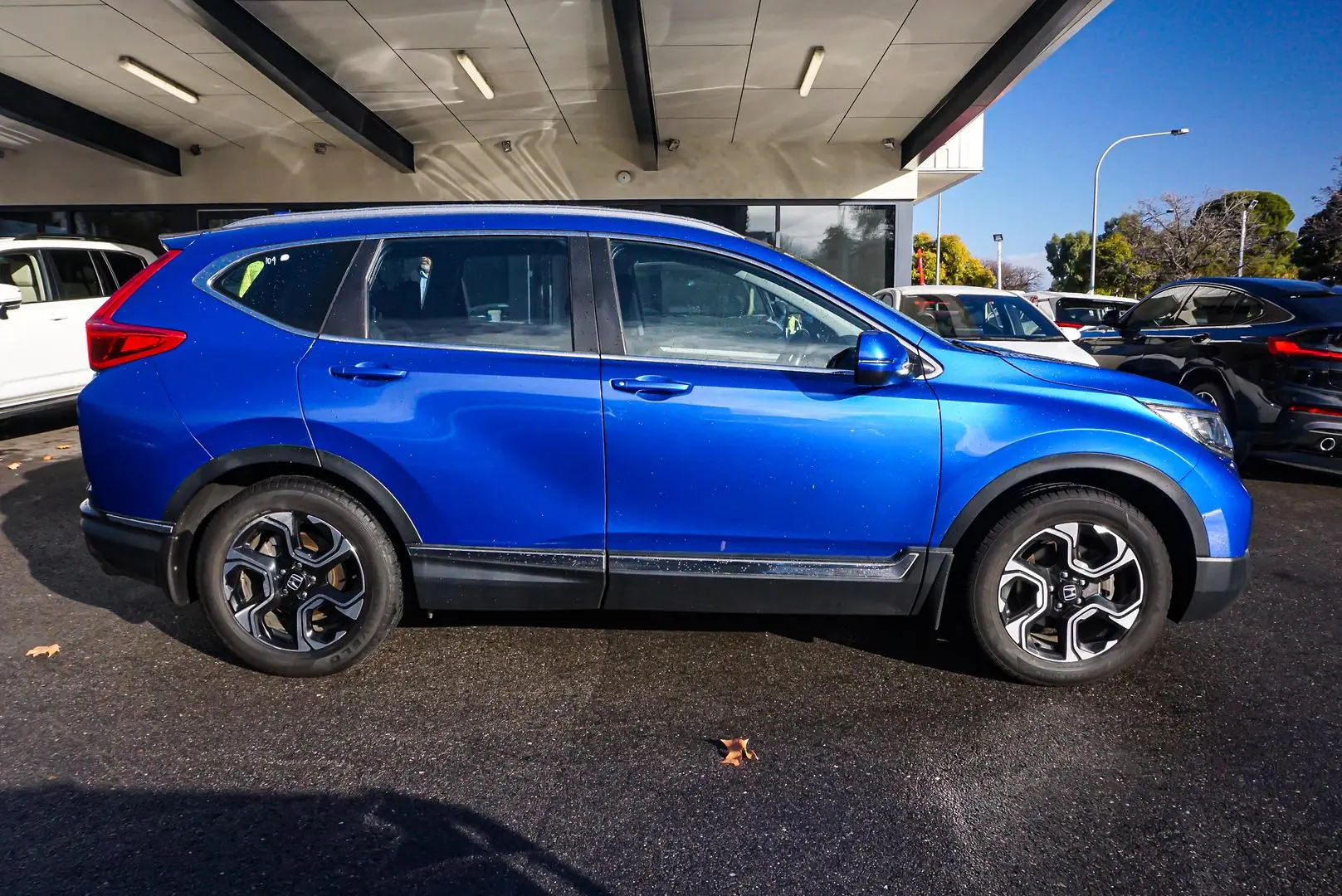 2019 Honda CR-V Gallery Image 4