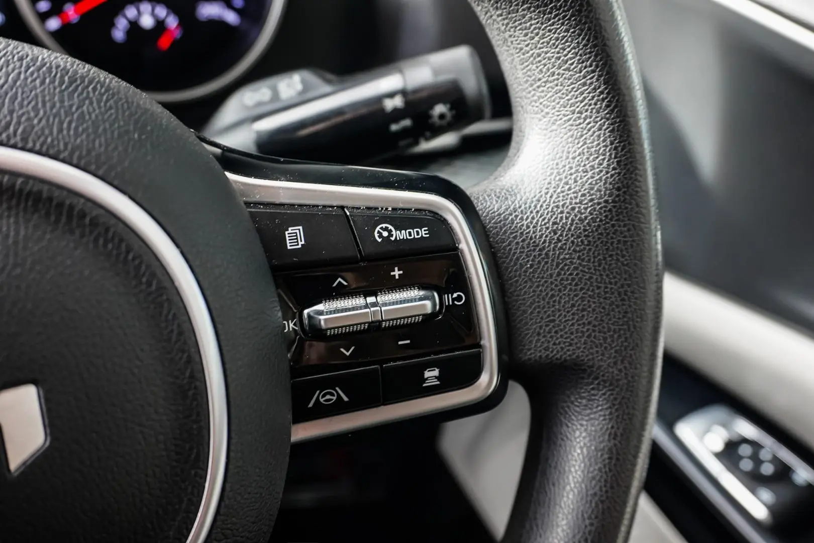 2022 Kia Carnival Gallery Image 21