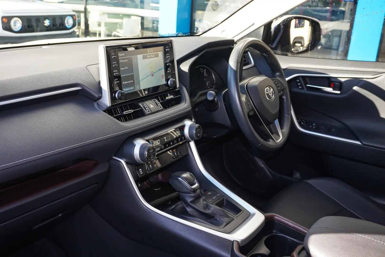 2021 Toyota RAV4 Gallery Image 10