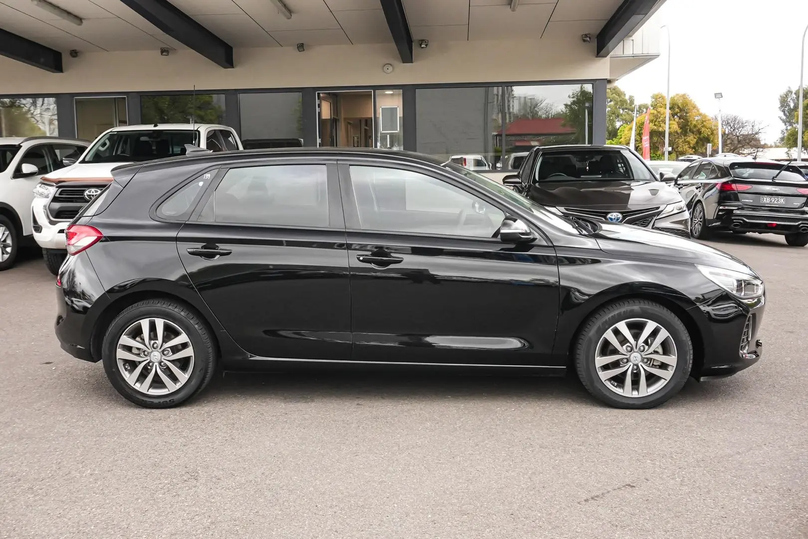 2017 Hyundai i30 Gallery Image 4