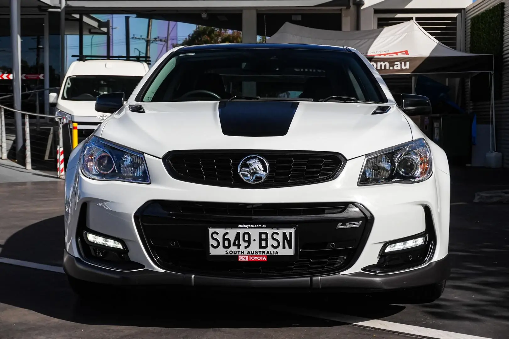 2017 Holden Commodore Gallery Image 5