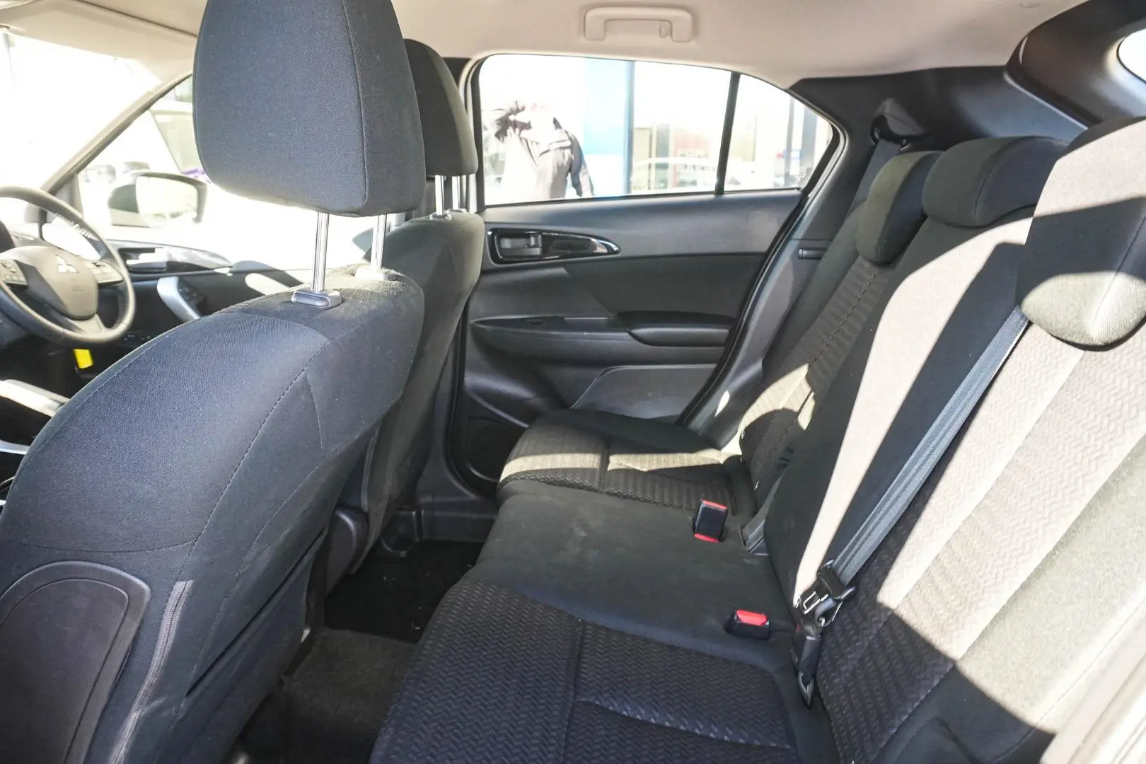 2022 Mitsubishi Eclipse Cross Gallery Image 8