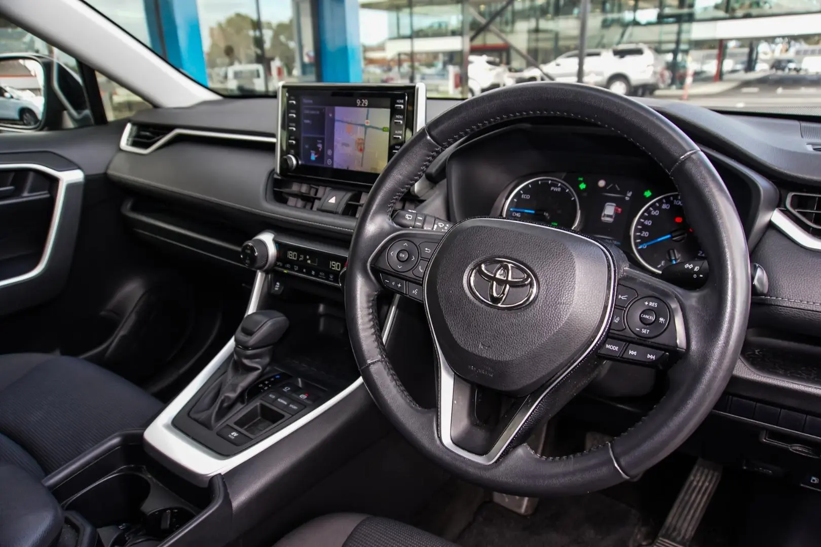 2020 Toyota Rav4 Gallery Image 6