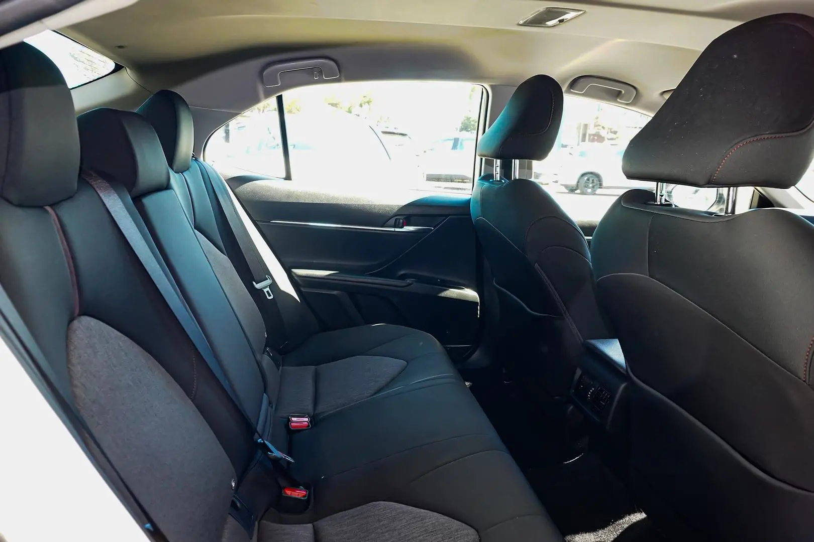 2020 Toyota Camry Gallery Image 8