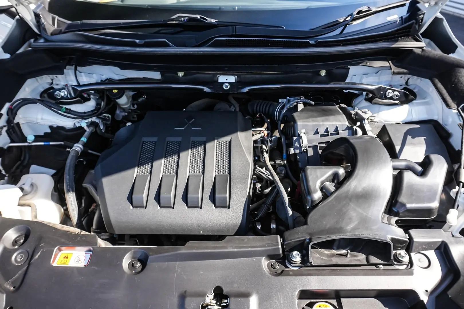 2020 Mitsubishi Eclipse Cross Gallery Image 22