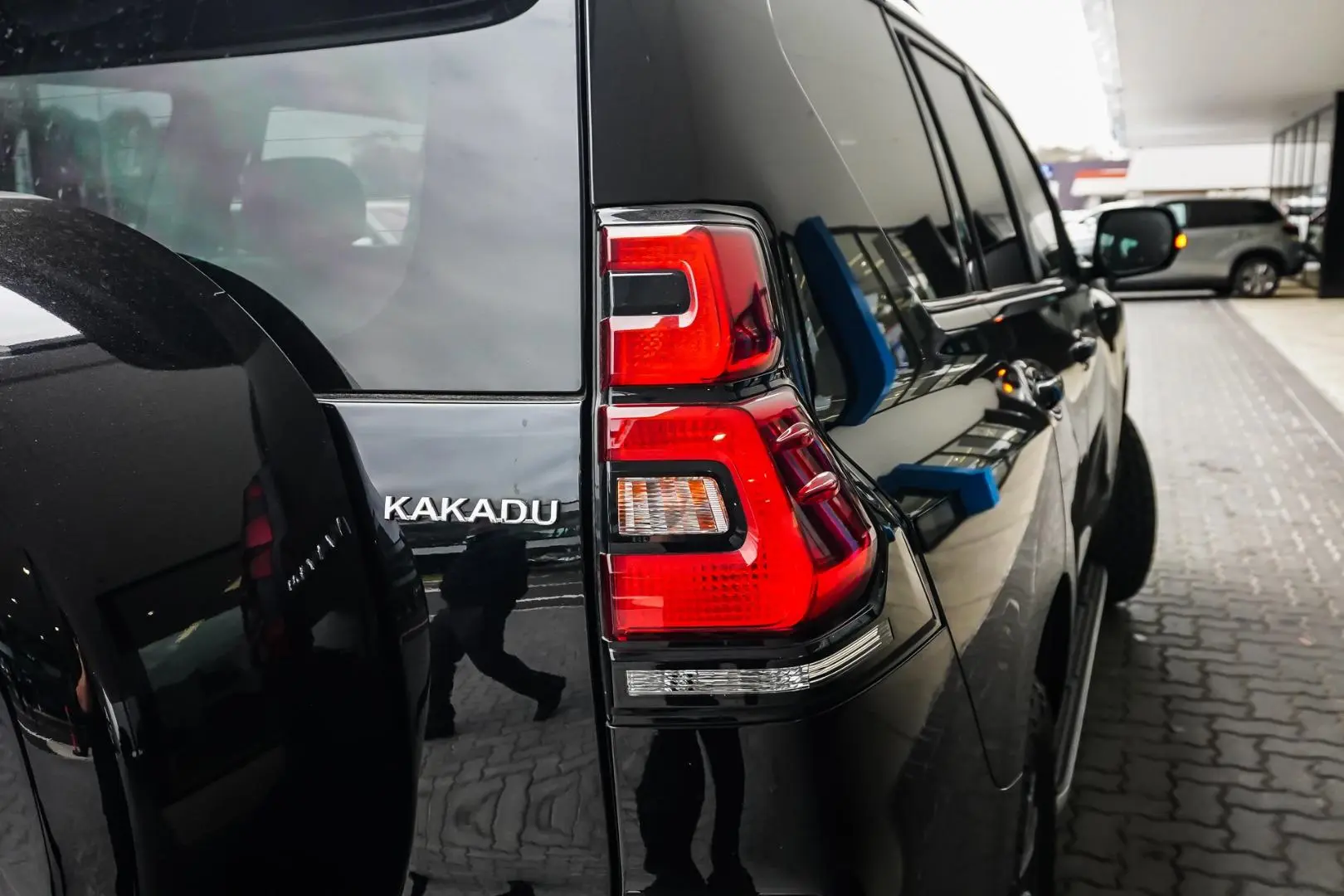 2021 Toyota Landcruiser Prado Gallery Image 14