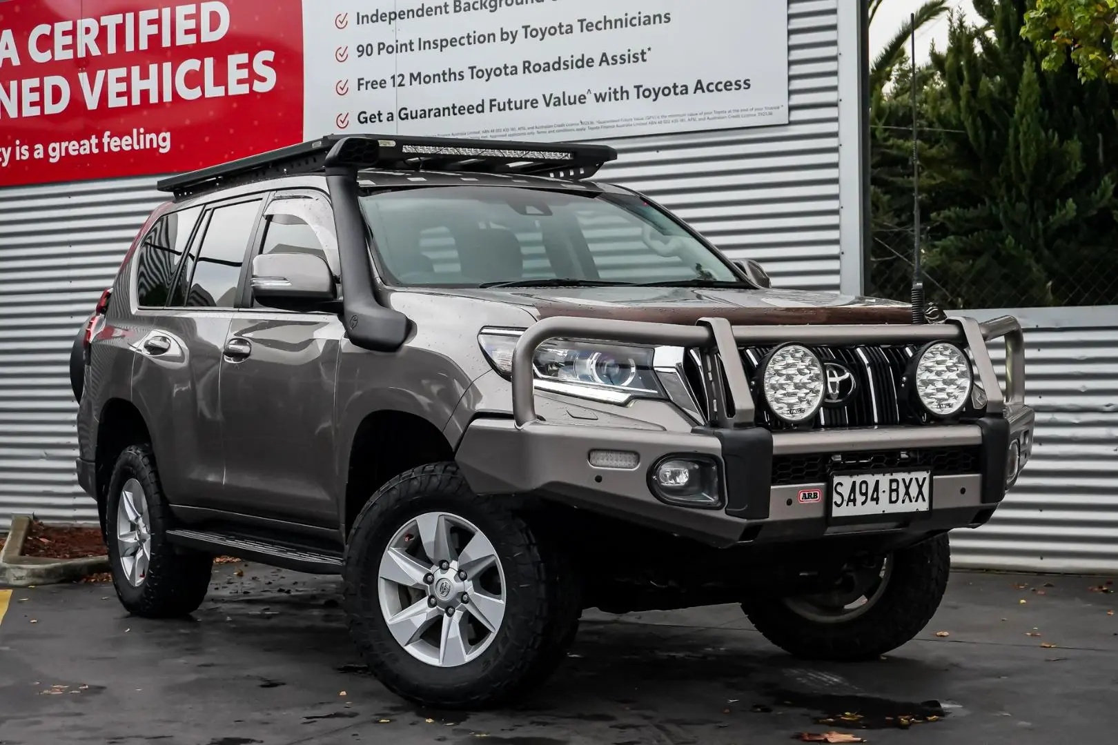 2018 Toyota Landcruiser Prado Gallery Image 2