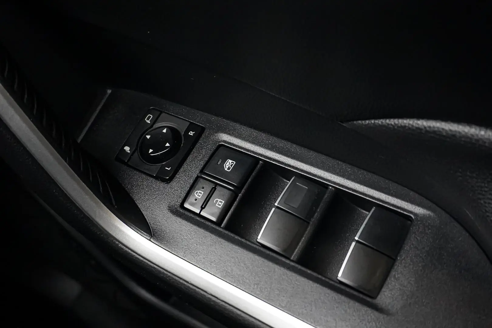 2019 Toyota RAV4 Gallery Image 22