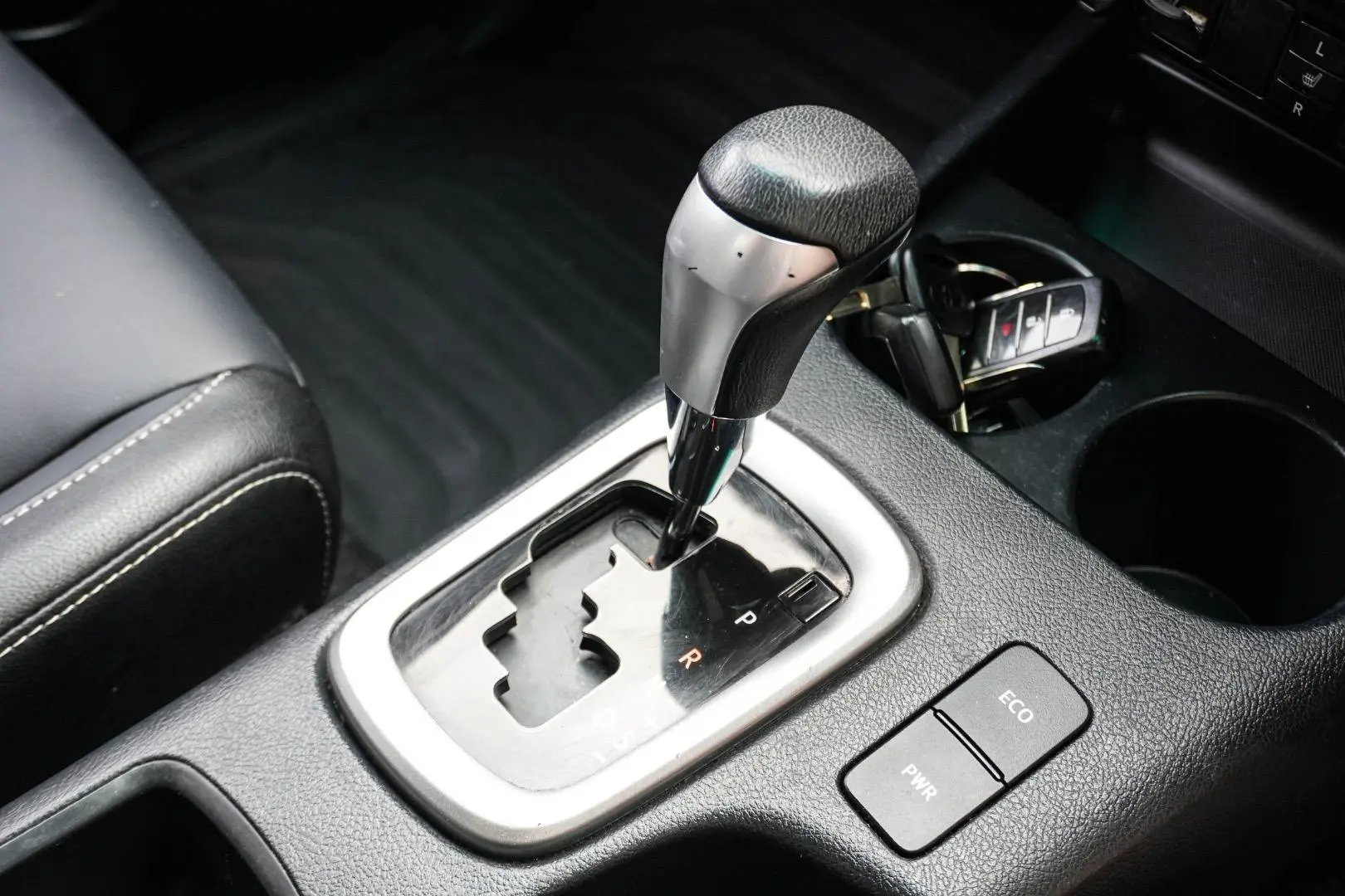 2022 Toyota Hilux Gallery Image 18