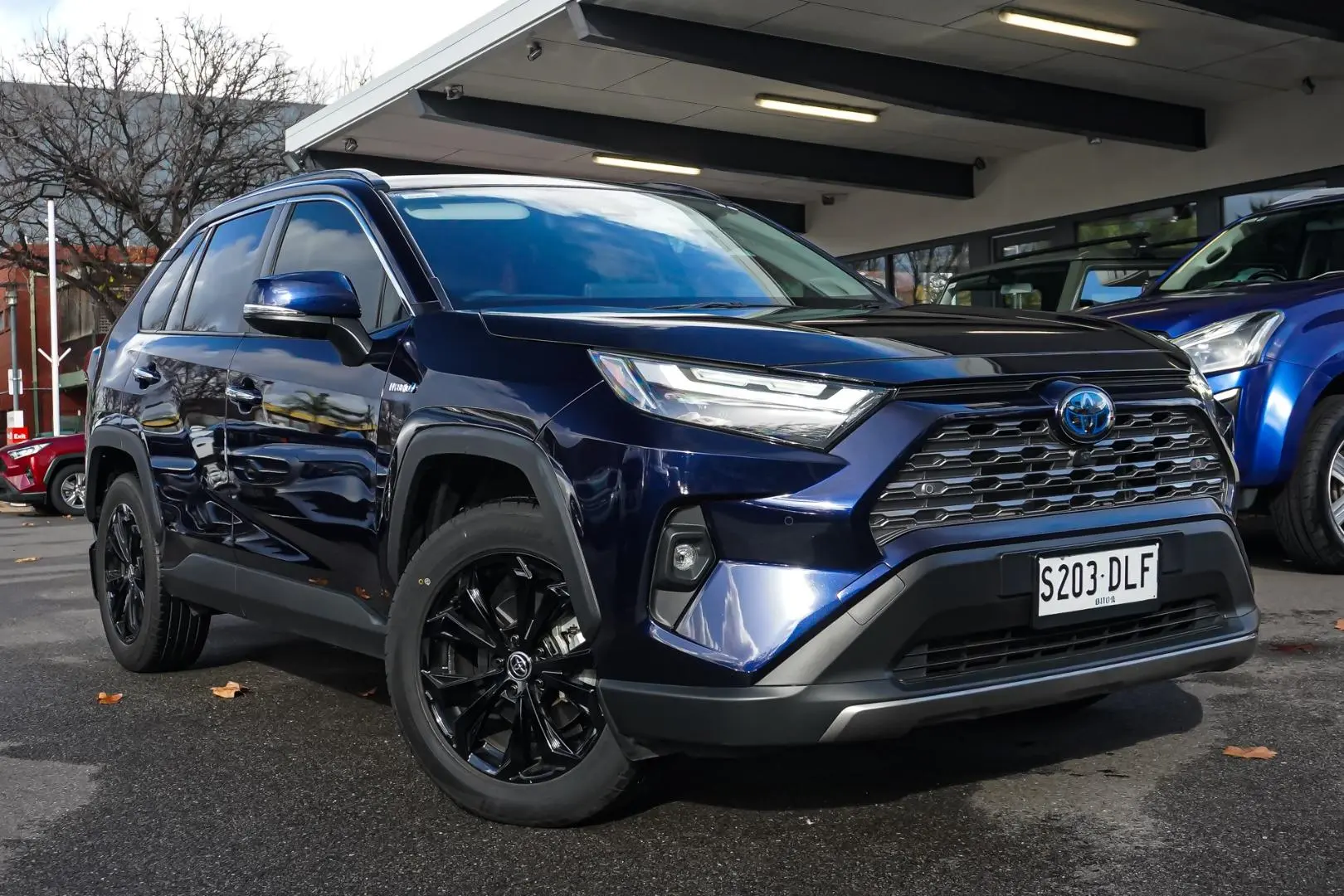 2024 Toyota RAV4 Gallery Image 2