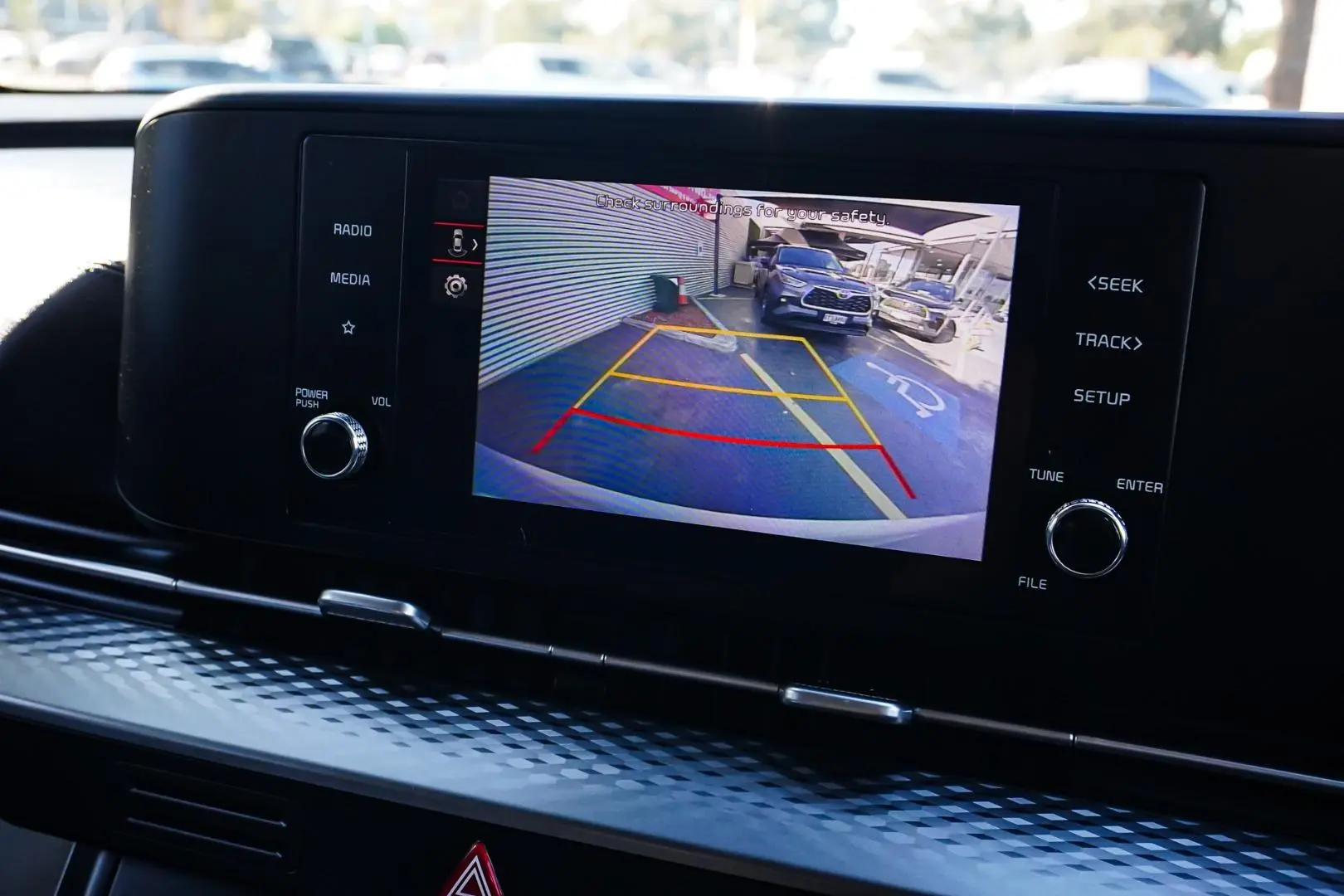 2022 Kia Carnival Gallery Image 22