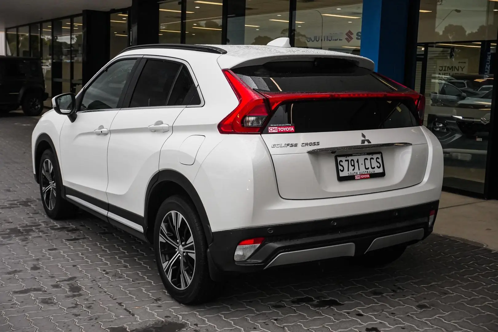 2019 Mitsubishi Eclipse Cross Gallery Image 3