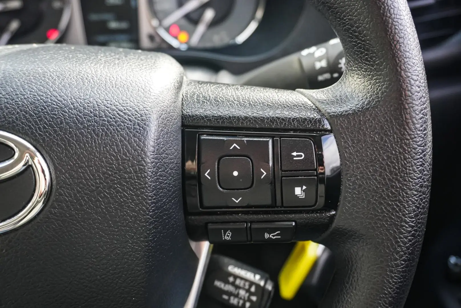 2022 Toyota Hilux Gallery Image 19