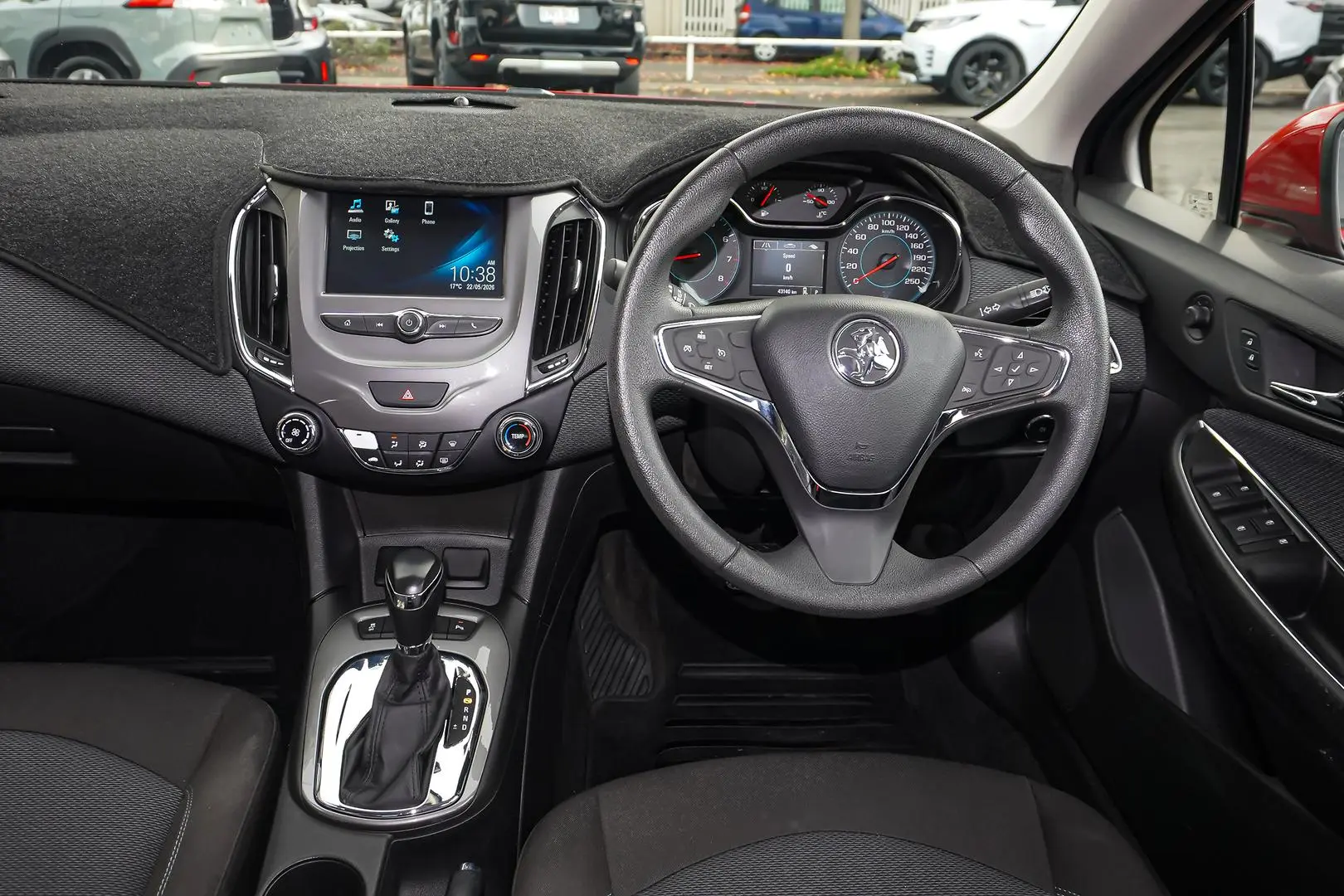 2017 Holden Astra Gallery Image 8