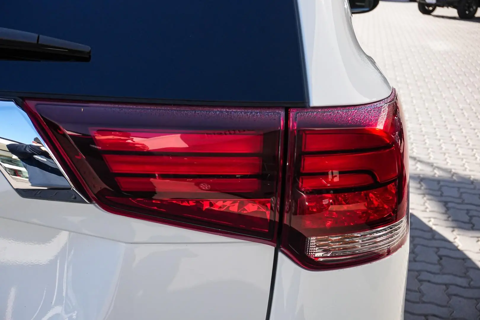 2019 Mitsubishi Outlander Gallery Image 14